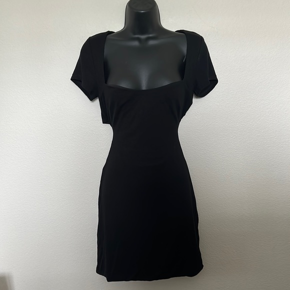 Princess Polly Nolan Black Square Neck Short Sleeve Cut Out Tie Back Mini Dress - Picture 4 of 11